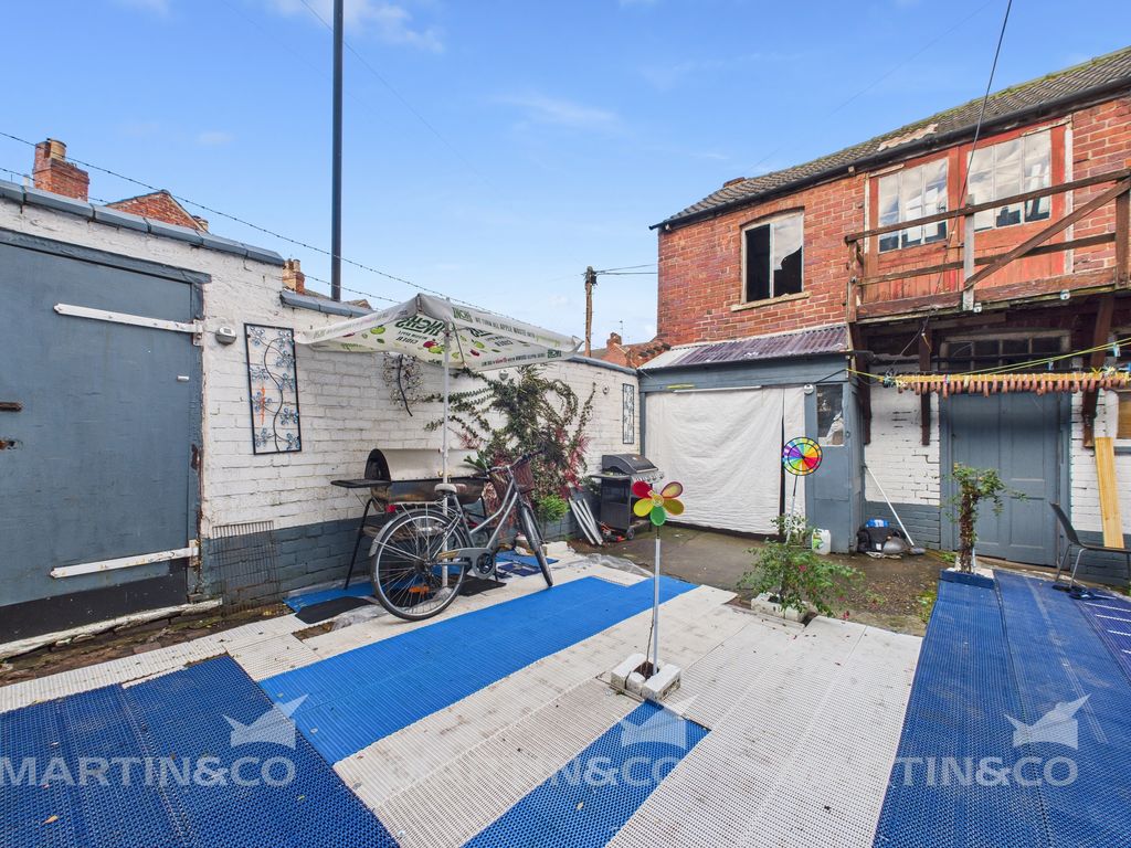 Additional image 6 of 7 bed end terrace house for saleSomerset Road, Doncaster DN1