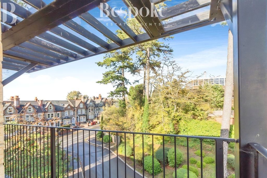 Additional image 21 of 2 bed flat for saleWhitley Rise, Reading RG2