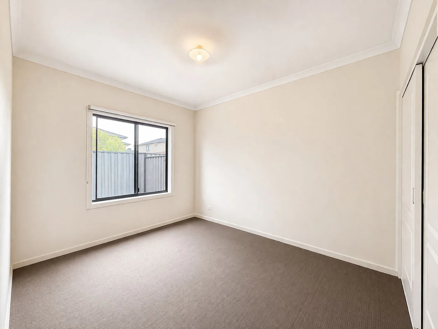 Additional image 4 of 10 Kangaroo Rd, Craigieburn VIC 3064