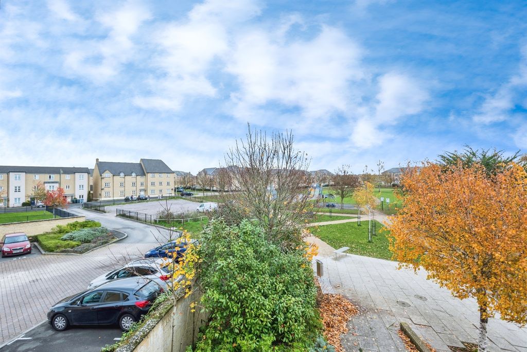 Additional image 12 of 2 bed flat for saleThornhill Close, Carterton OX18