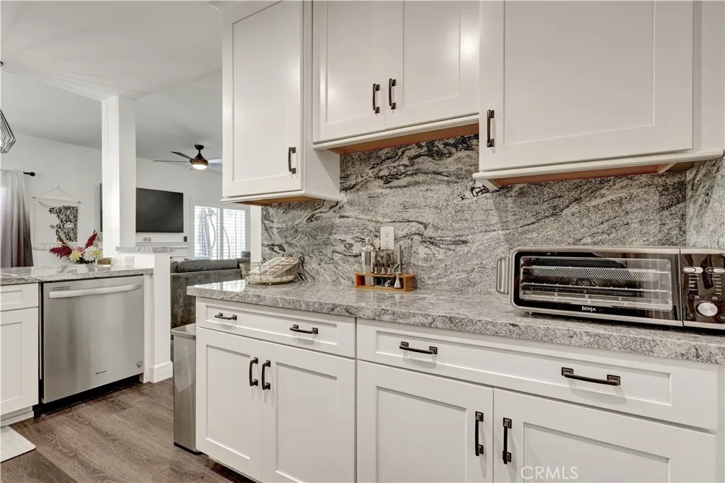 Additional image 24 of 28102 Bobwhite Cir Unit 3, Saugus, CA 91350