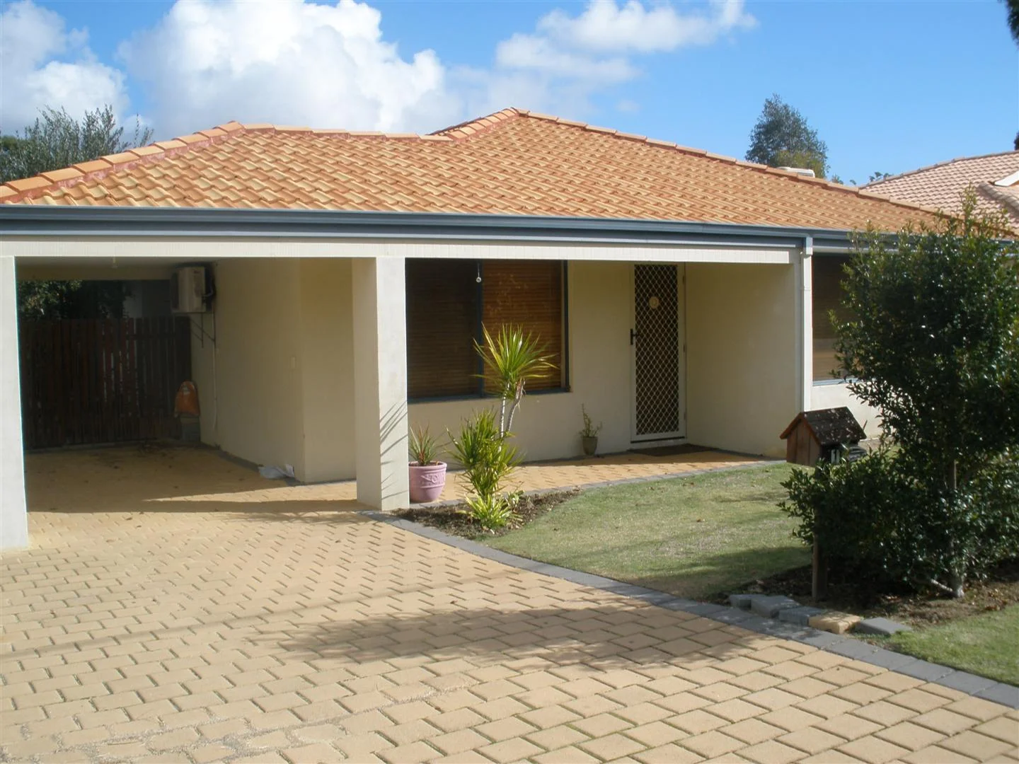 Additional image 2 of 10 Balaka Way, Queens Park WA 6107