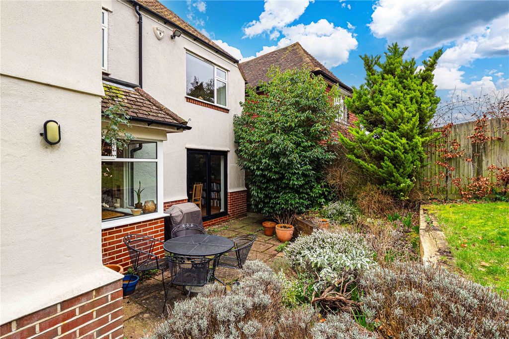 Additional image 36 of 6 bed detached house for saleLondon Road, Berkhamsted, Hertfordshire HP4