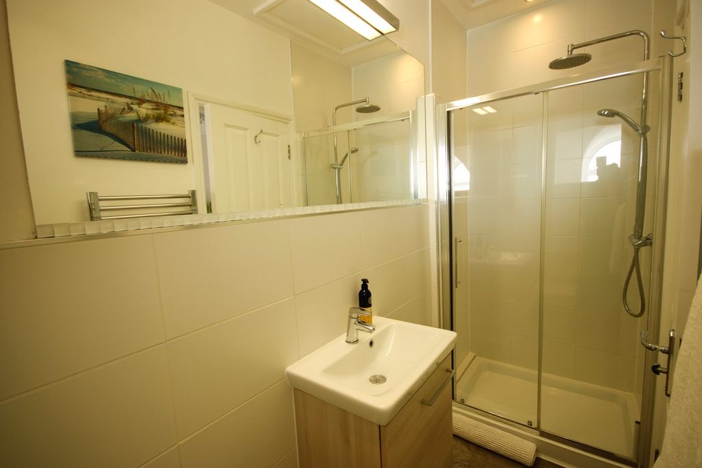 Additional image 8 of 1 bed flat for saleLa Route De St Aubin, St Helier JE2