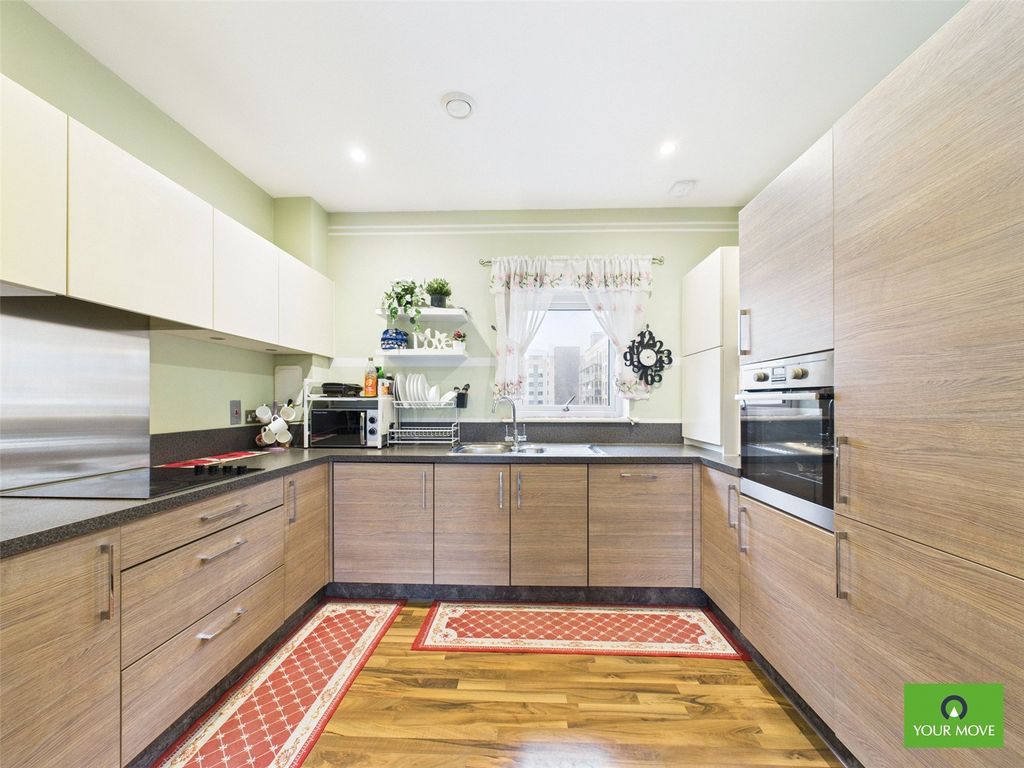Additional image 8 of 3 bed flat for saleVestry Court, 2, Bournebrook Grove, Romford RM7