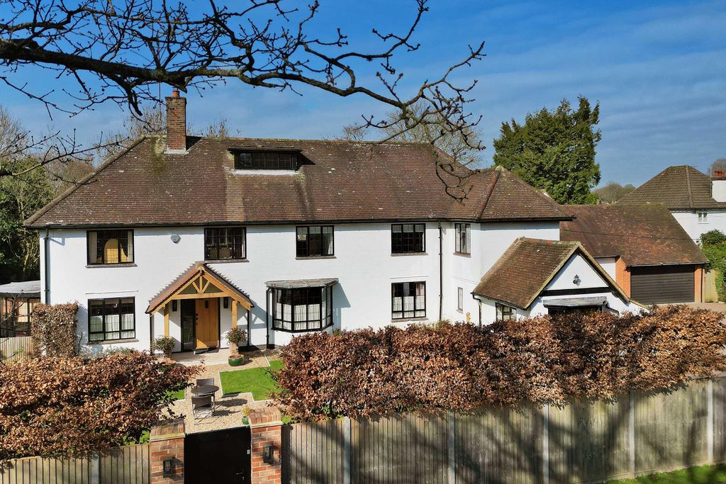 Additional image 32 of 5 bed detached house for saleShootersway Lane, Berkhamsted, Hertfordshire HP4