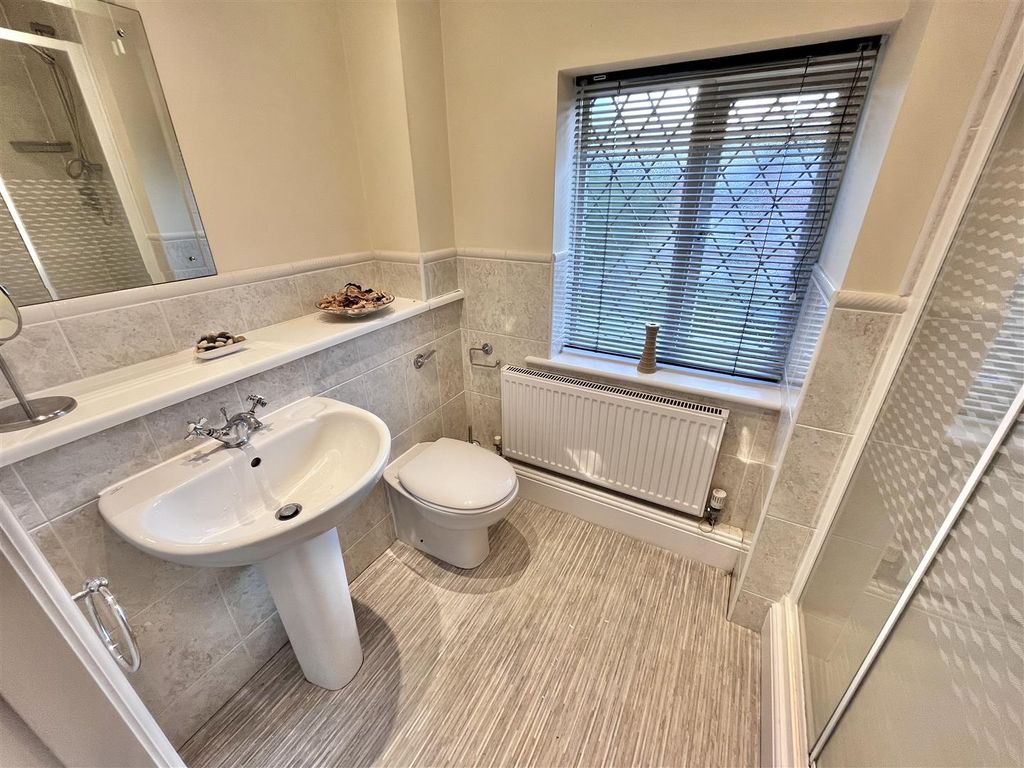 Additional image 8 of 2 bed flat for saleArderne Place, Alderley Edge, Cheshire SK9