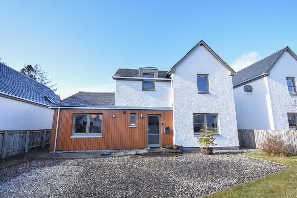 4 bed detached house for sale25 The Glebe, Kiltarlity, Beauly IV4