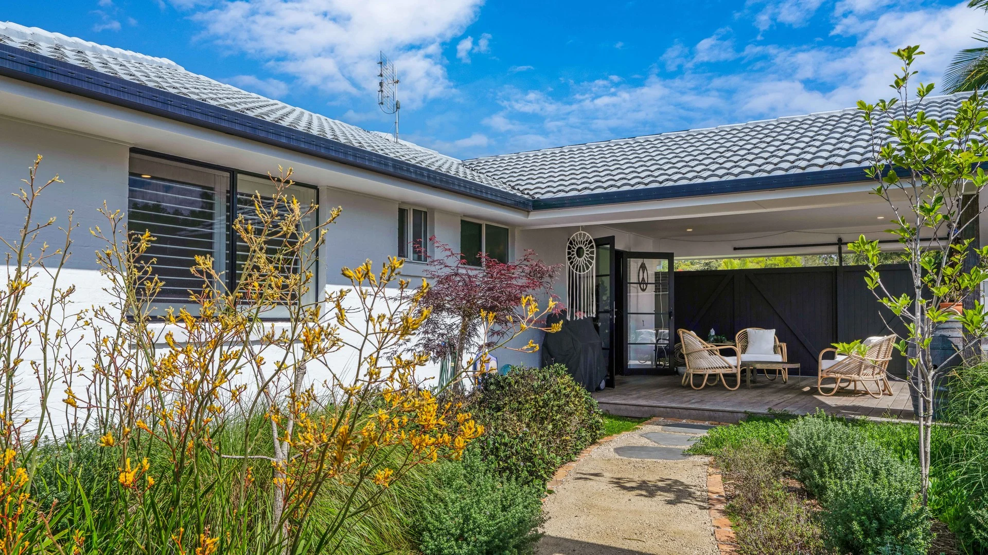 2 Konda Court, Ocean Shores NSW 2483