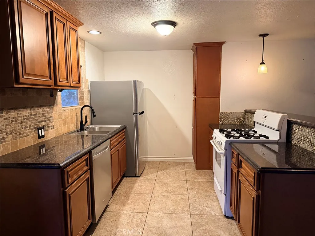 Additional image 18 of 1223 Rose St, Mentone, CA 92359