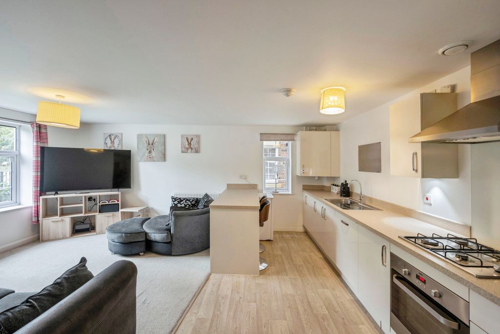 Additional image 5 of 2 bed flat for saleRosso Close, Doncaster DN4