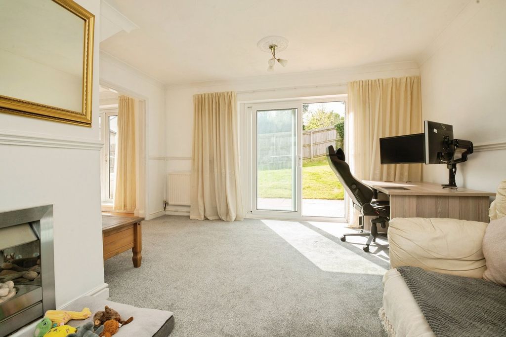 Additional image 4 of 3 bed semi-detached house for salePillmawr Circle, Newport NP20