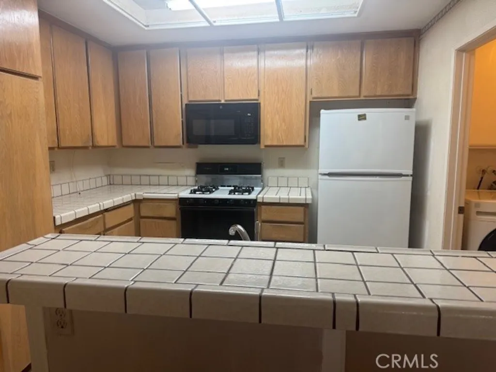 Additional image 9 of 10371 Garden Grove Boulevard Blvd Unit 8, Garden Grove, CA 92843