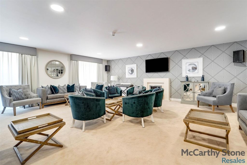 Additional image 20 of 2 bed flat for saleOakhill Place, High View, Bedford, Bedfordshire MK41