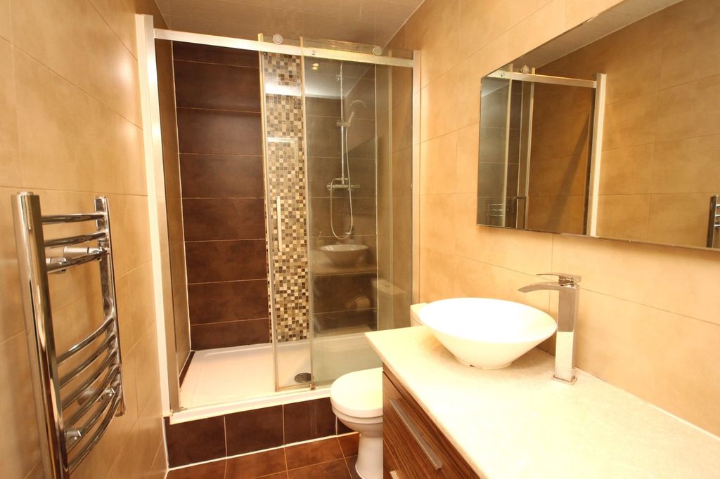 Additional image 8 of 2 bed flat for saleDunkerley Court, Birds Hill, Letchworth Garden City SG6