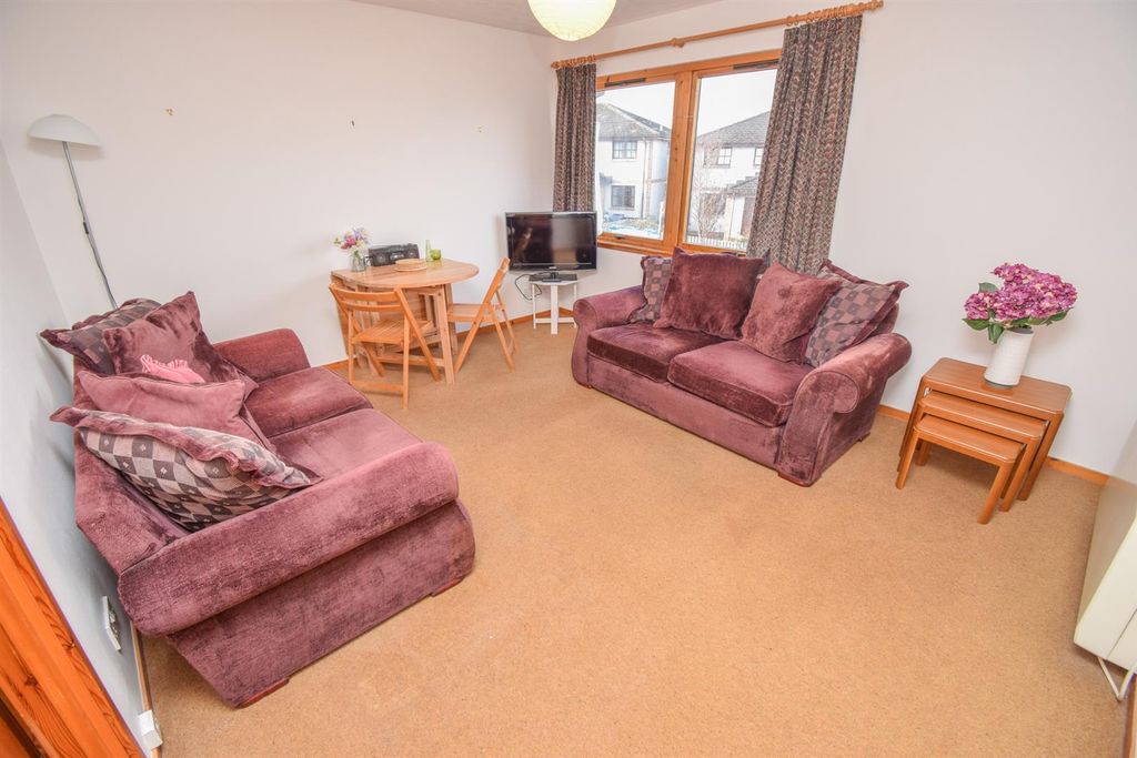 Additional image 3 of 1 bed flat for sale12 Towerhill Crescent, Cradlehall, Inverness IV2