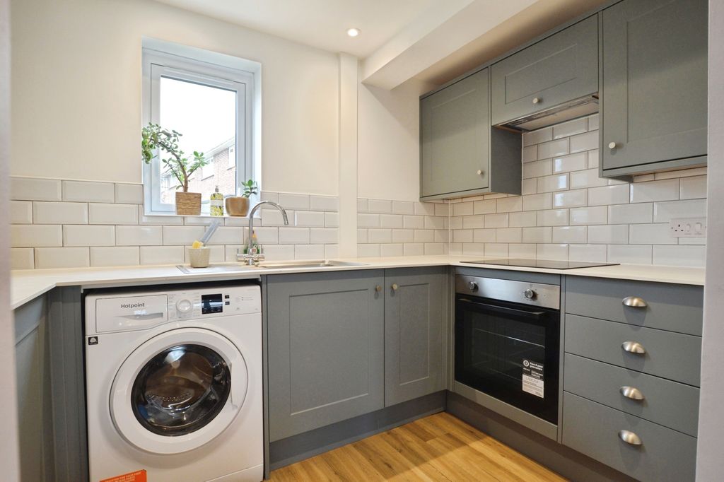 Additional image 7 of 1 bed flat for saleWonnacotts Road, Okehampton, Devon EX20
