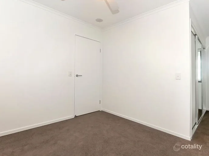 Additional image 8 of 2BF/9-15 Regina Street, Greenslopes QLD 4120