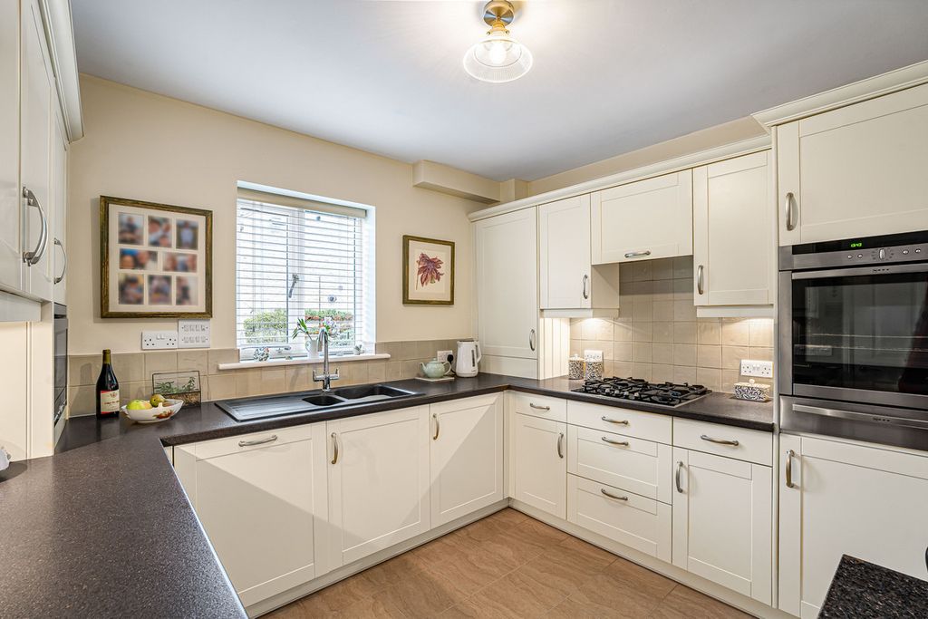Additional image 5 of 3 bed terraced house for saleGarth Court, Bicester OX26