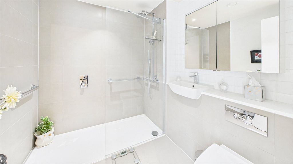 Additional image 8 of 1 bed flat for saleHorsell, Surrey GU21