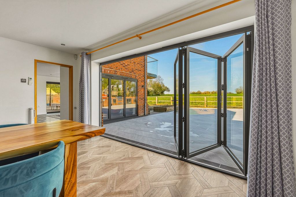 Additional image 10 of 6 bed detached house for saleFiddlers Green, Attleborough NR17