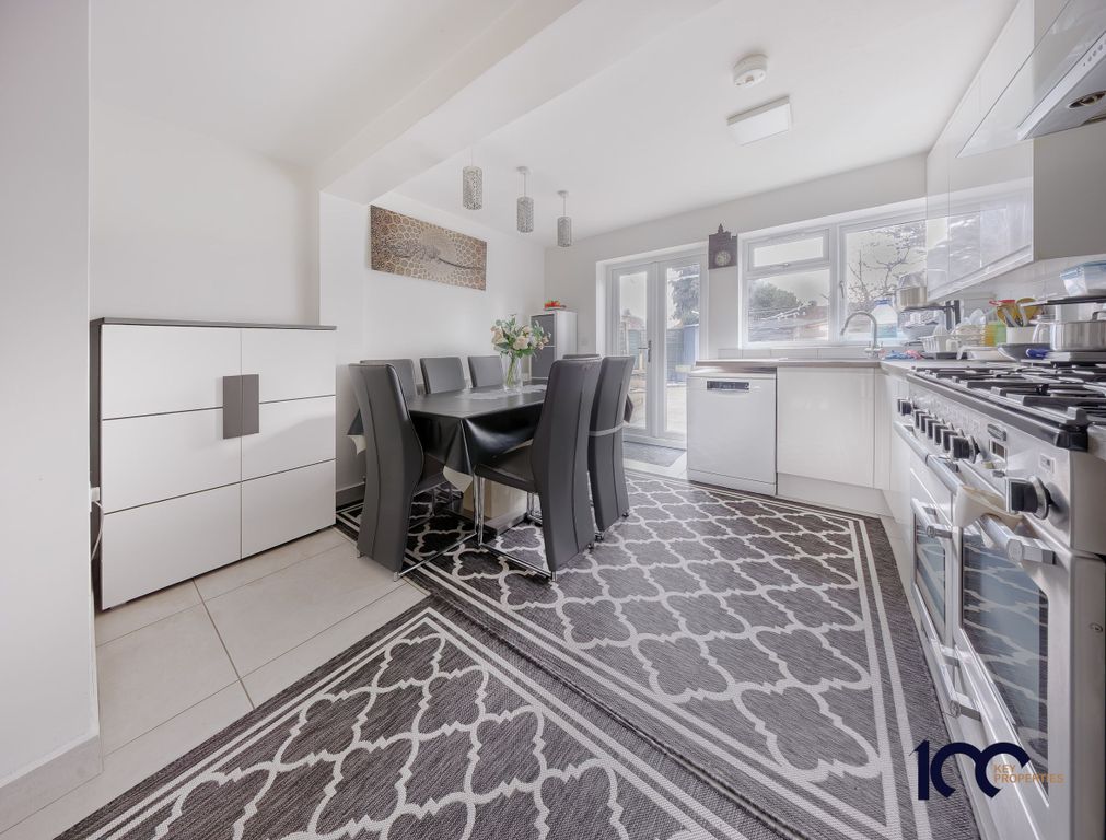 Additional image 6 of 4 bed semi-detached house for saleEliot Road, Dagenham RM9