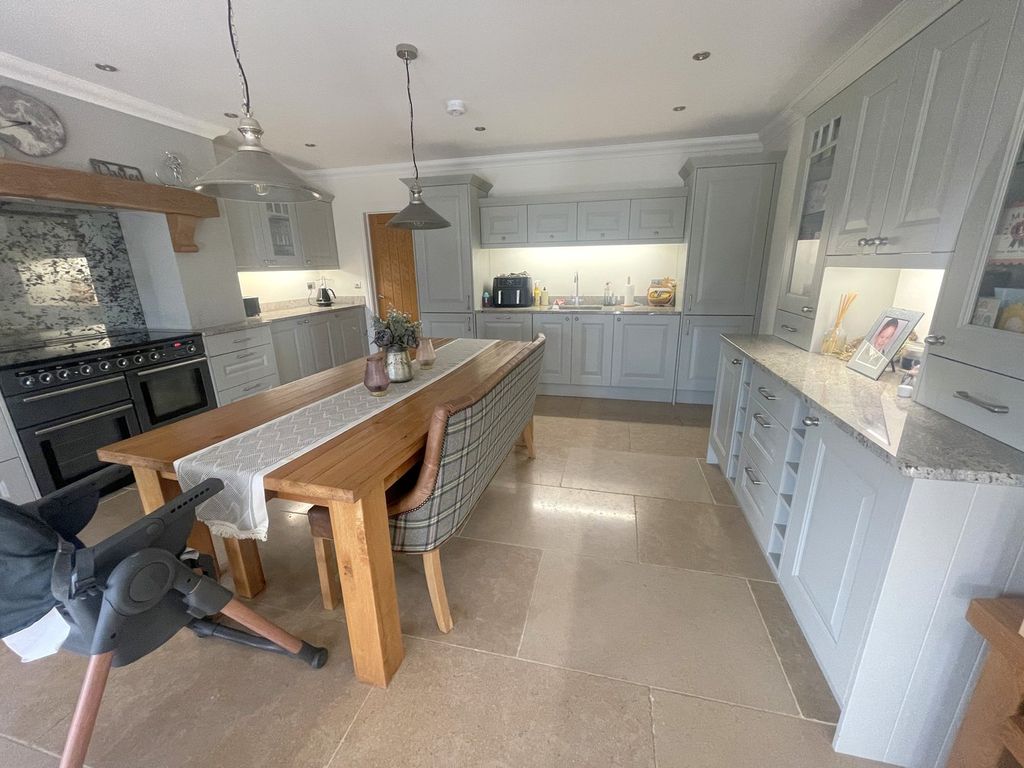 Additional image 7 of 4 bed farm for saleHeol Llanelli, Pontyates SA15