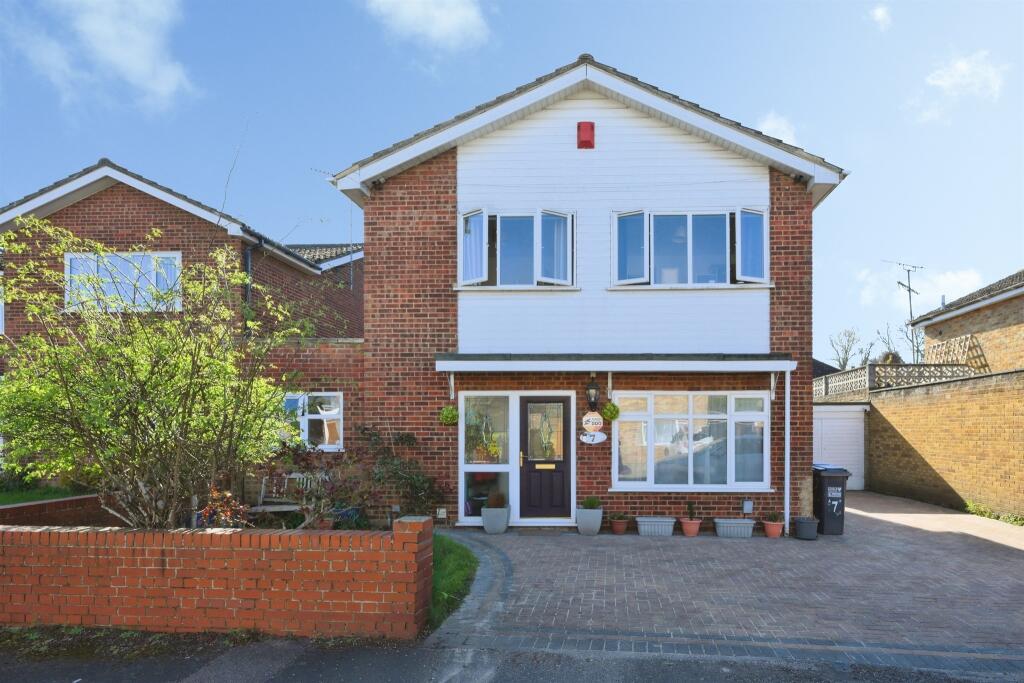 Wellands, Hatfield