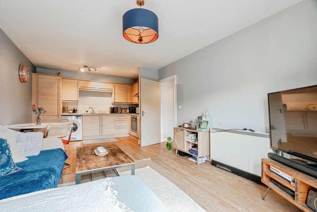 Additional image 6 of 2 bed flat for saleClough Gardens, Haslingden, Rossendale, Lancashire BB4