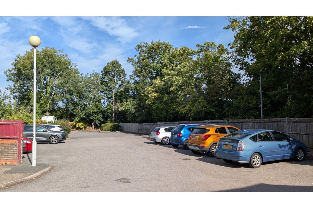 Additional image 21 of 1 bed flat for saleHigh Street, Abbots Langley WD5