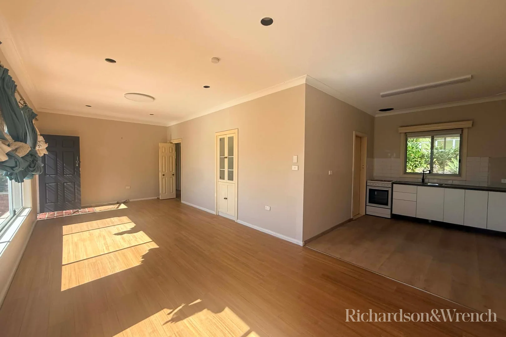 Additional image 2 of 27 Fiona Street, Point Clare NSW 2250