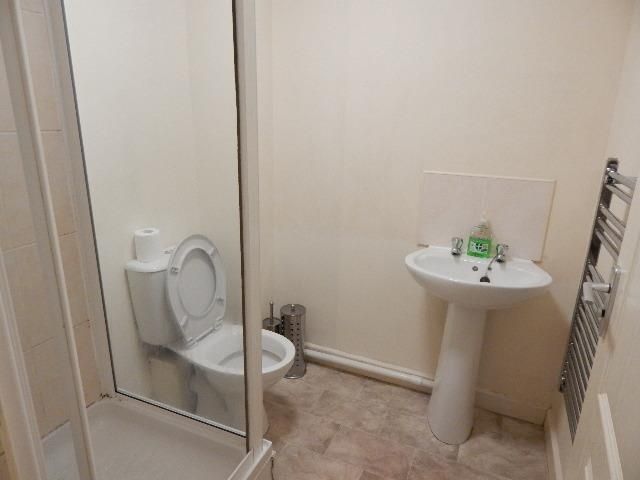 2 bed flat for saleLytton House, Middlesbrough TS4 photo 5
