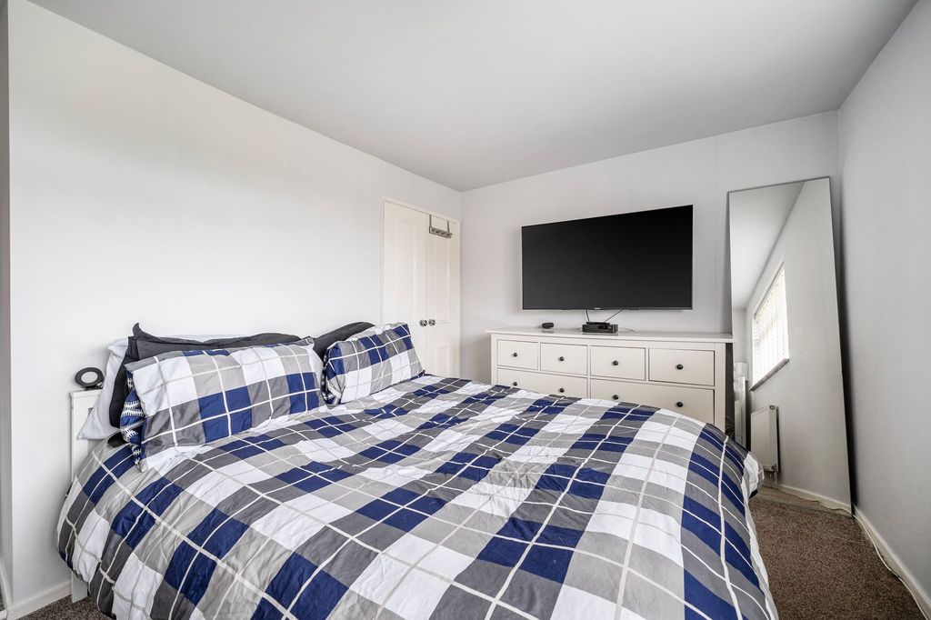 Additional image 10 of 3 bed terraced house for saleDartmouth Walk, Basingstoke RG22
