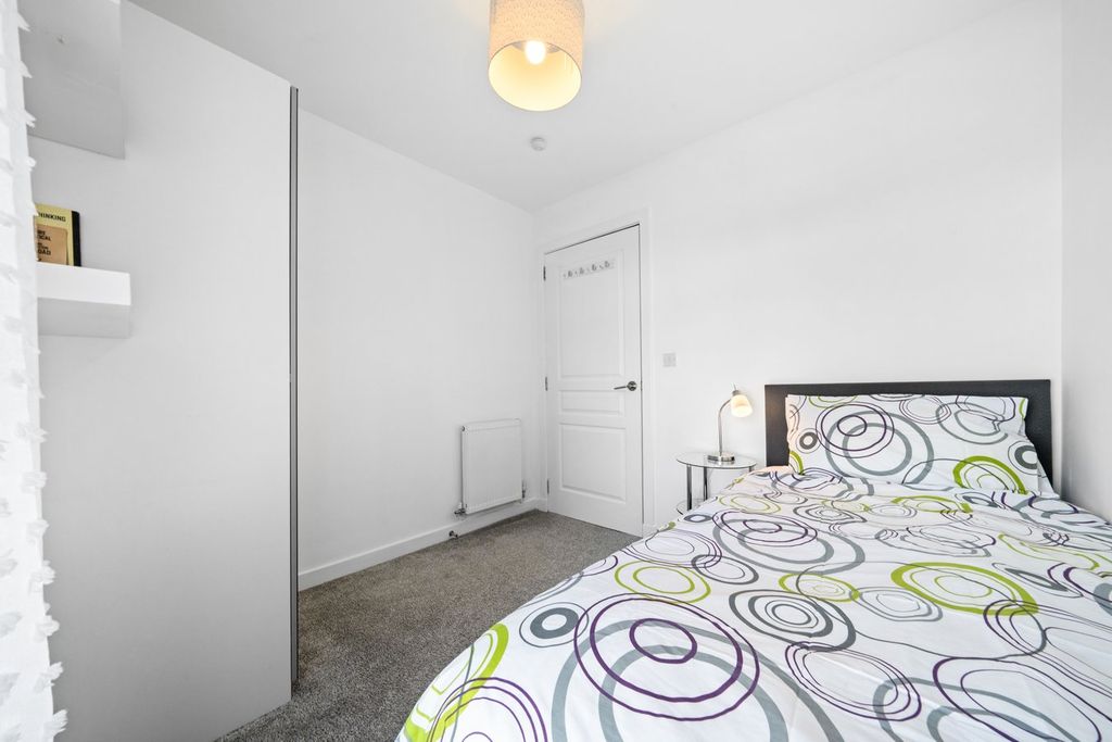 Additional image 9 of 3 bed flat for saleWeir Street, Stirling FK8