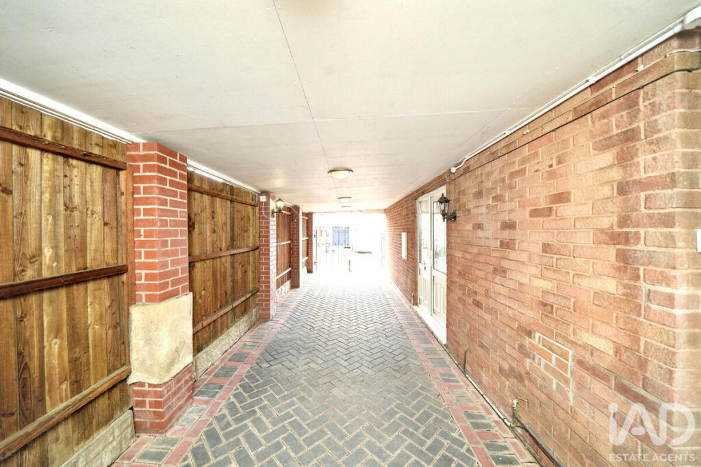 Packwood Road, Oldbury, B69 photo 2