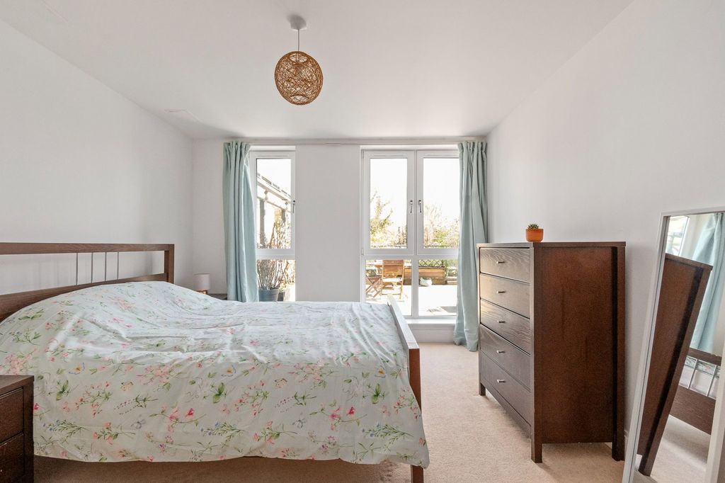 Additional image 4 of 1 bed flat for salePepys Court, Cambridge CB4