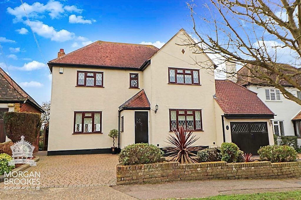 3 bed detached house for saleSt Marys Road, South Benfleet SS7