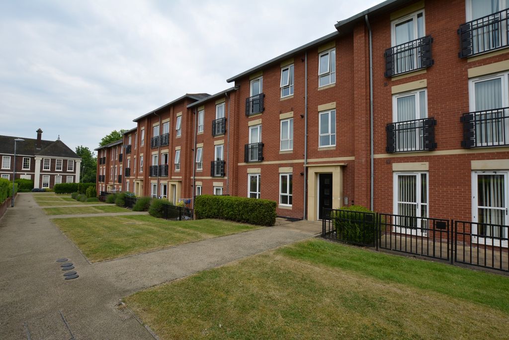 Additional image 3 of 2 bed flat for saleLowbridge Walk, Bilston, West Midlands WV14