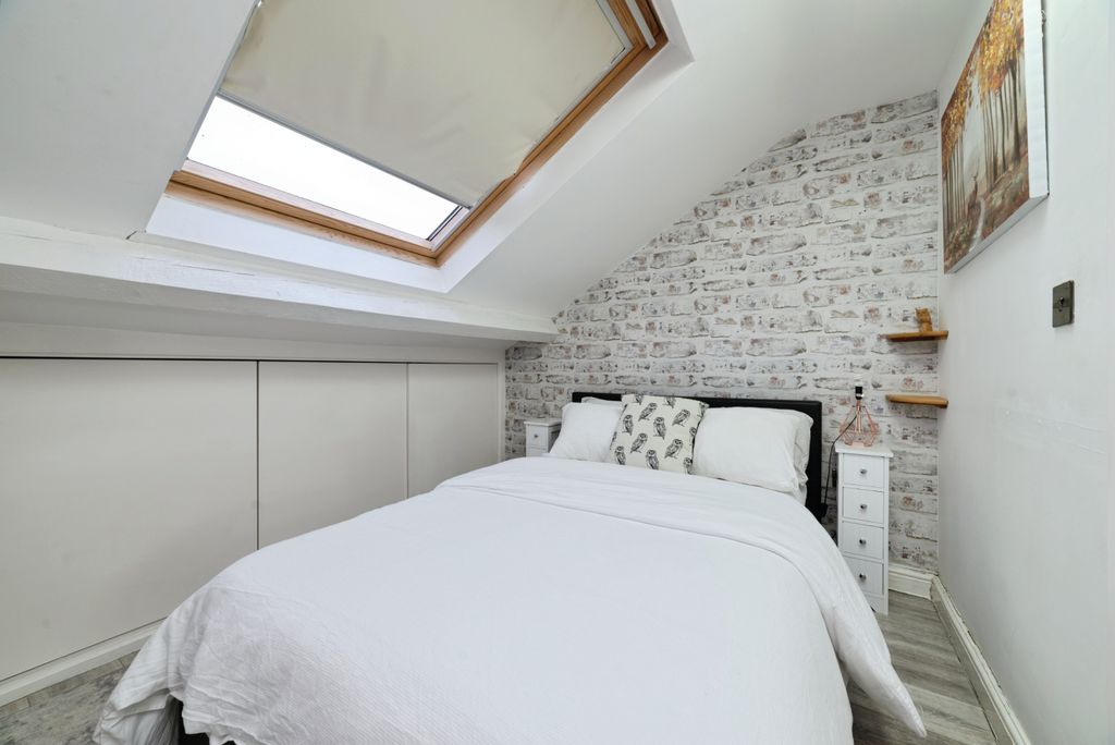 Additional image 7 of 1 bed flat for saleWalkergate, Beverley HU17
