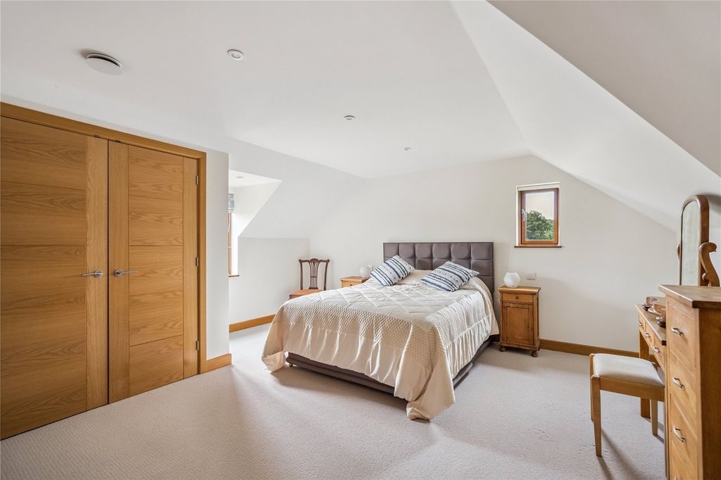 Additional image 11 of 4 bed detached house for saleRossway, Berkhamsted, Hertfordshire HP4