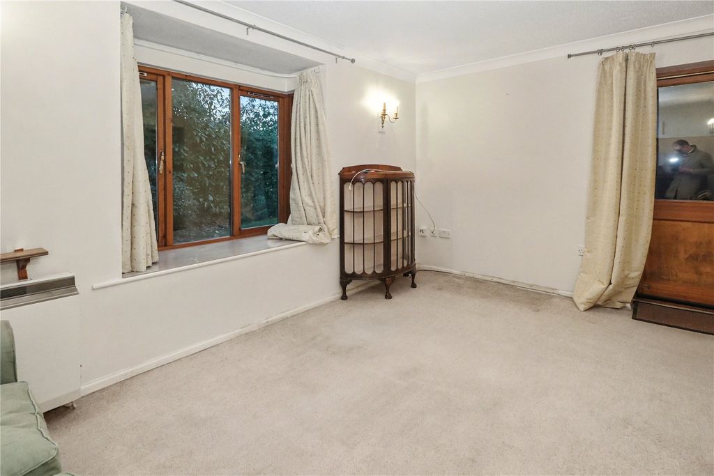 Additional image 4 of 2 bed flat for saleSt. Johns, Woking, Surrey GU21