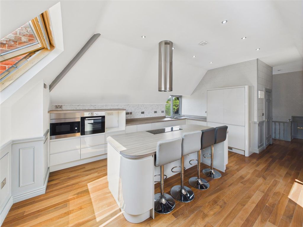Additional image 11 of 2 bed flat for saleFerriby Road, Hessle HU13