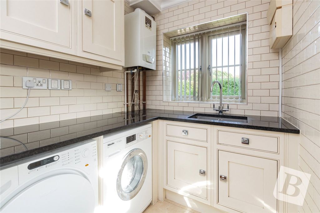 Additional image 10 of 5 bed detached house for saleSt. Marys Lane, Upminster RM14