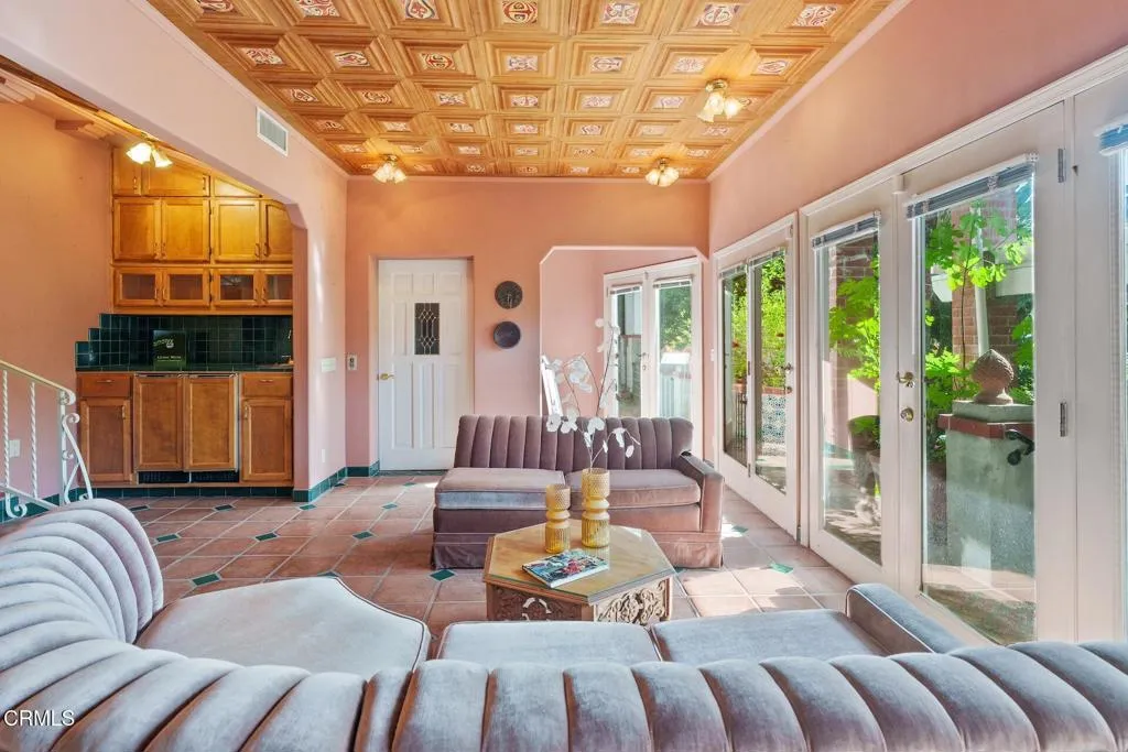 Additional image 104 of 2341 Meadow Valley Terrace, Los Angeles, CA 90039