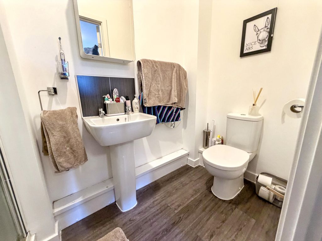 Additional image 6 of 2 bed flat for saleMallard Ings, Louth LN11