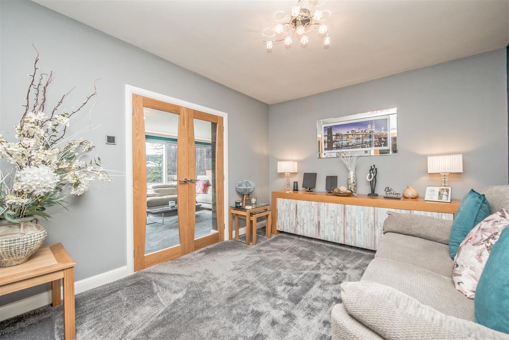 Additional image 4 of 4 bed detached house for saleGreenhill Lane, Wortley, Leeds LS12
