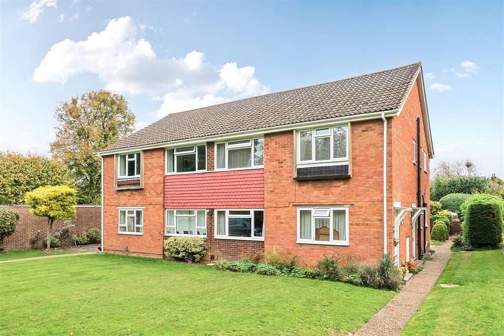 Additional image 16 of 2 bed maisonette for saleMoat Court, Ashtead KT21