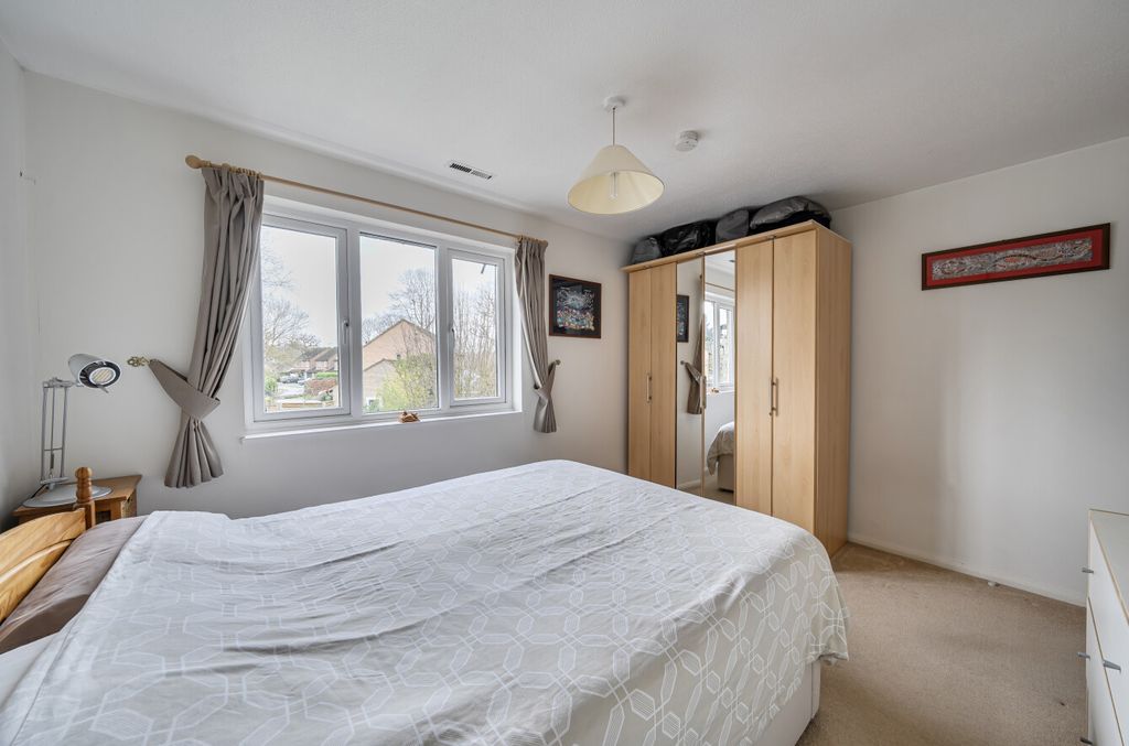 Additional image 8 of 3 bed link detached house for saleWoking, Surrey GU21