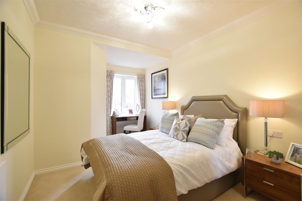 Additional image 4 of 1 bed property for saleHeadley Lodge, Ashtead KT21