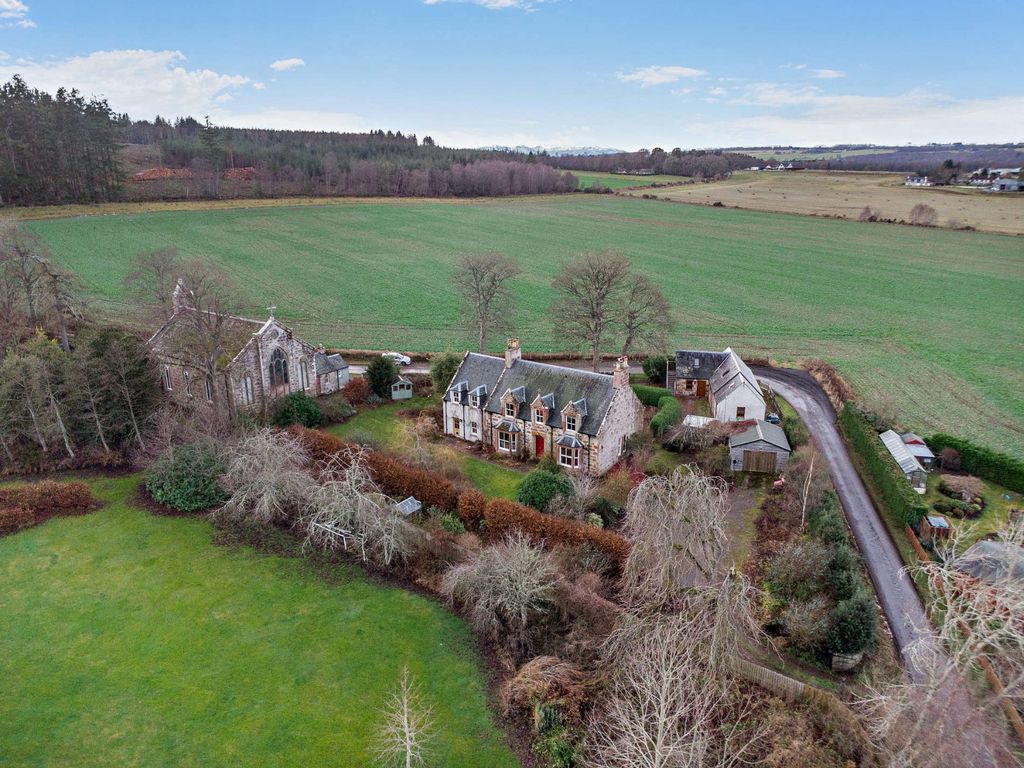 6 bed detached house for saleArpafeelie, North Kessock, Inverness IV1